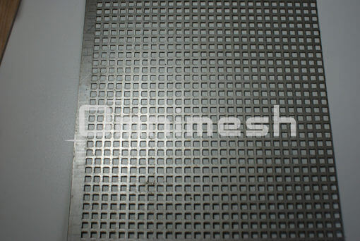 Geperforeerde plaat verzinkt staal - Vierkante perforatie en vierkante steek CU